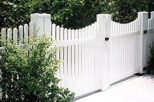 Longevity Classic Scalloped Picket Fence